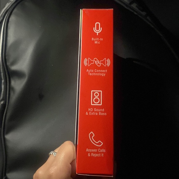 Wireless SoundPods - Picture 4 of 5